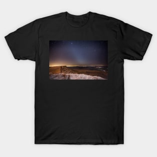 Zodiacal Light over Corn Du in the Brecon Beacons National Park T-Shirt